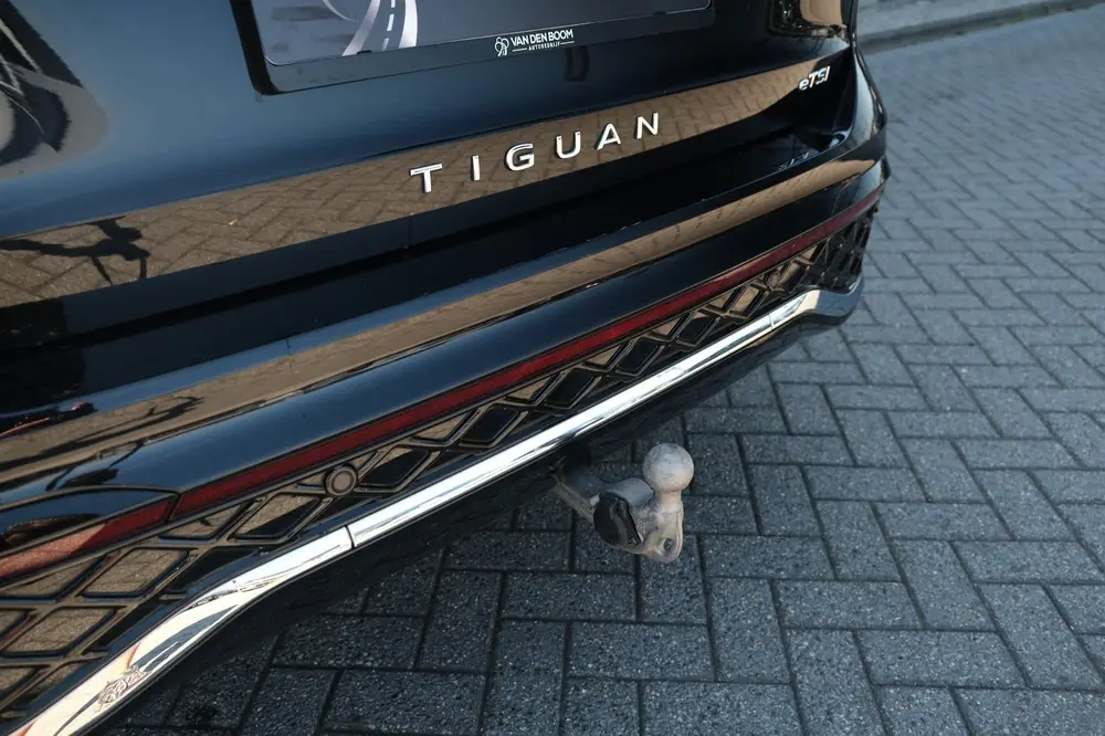 Volkswagen Tiguan 1.5 eTSI 2x R-Line DSG Pano IQ Matrix Trek uit 2024, foto 9