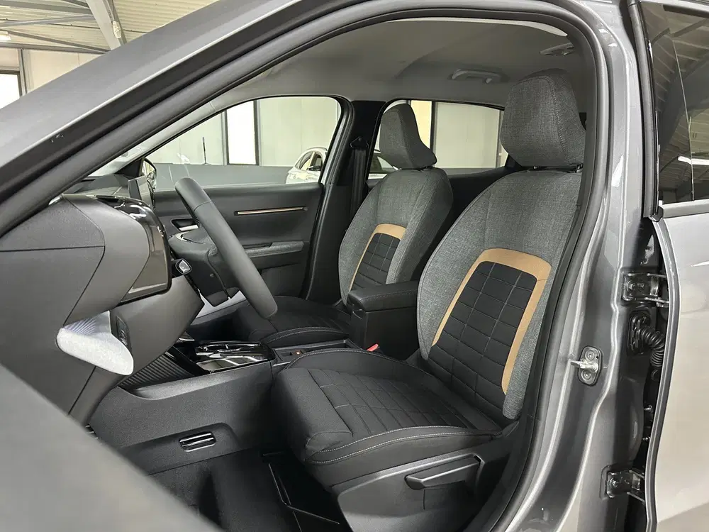 Citroën C3 Aircross 1.2 Hybrid 145pk Plus 7p. uit 2025, foto 3
