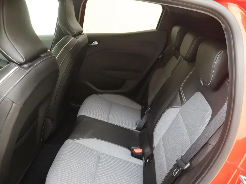 Renault Clio 1.6 E-Tech Full Hybrid 145 techno uit 2025, foto 13