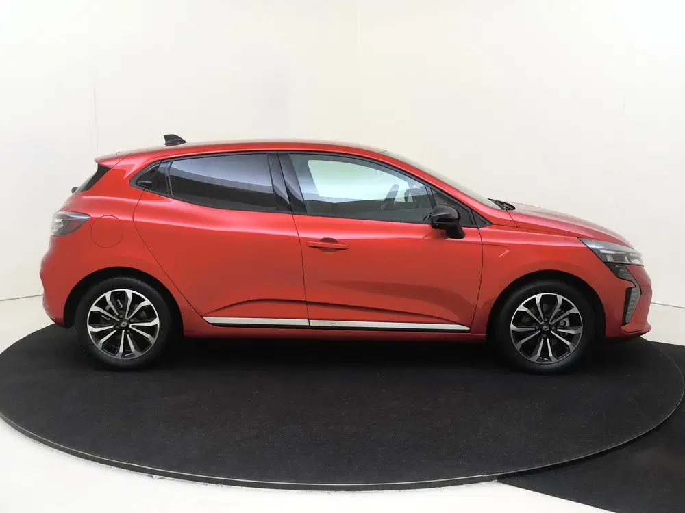 Renault Clio 1.6 E-Tech Full Hybrid 145 techno uit 2025, foto 9