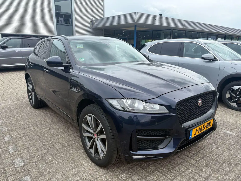 Jaguar F-Pace 2.0t AWD Prestige | Panoramadak | Meridian Aud uit 2020, foto 2