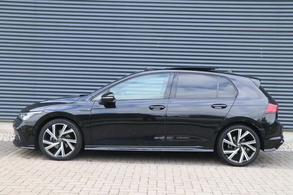 Volkswagen Golf 1.5 eTSI R-Line | 3X R-Line | PANO | IQ.Ligh uit 2020, foto 2