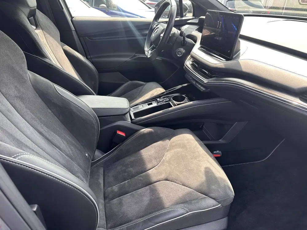 Skoda Enyaq 60 Sportline uit 2022, foto 13