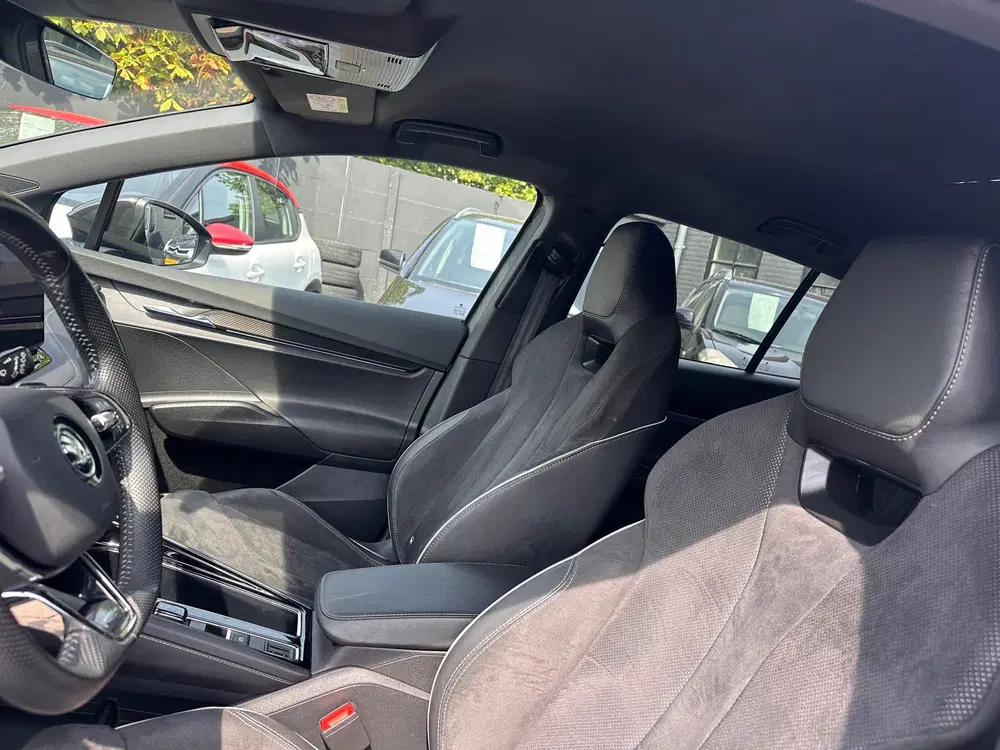 Skoda Enyaq 60 Sportline uit 2022, foto 20