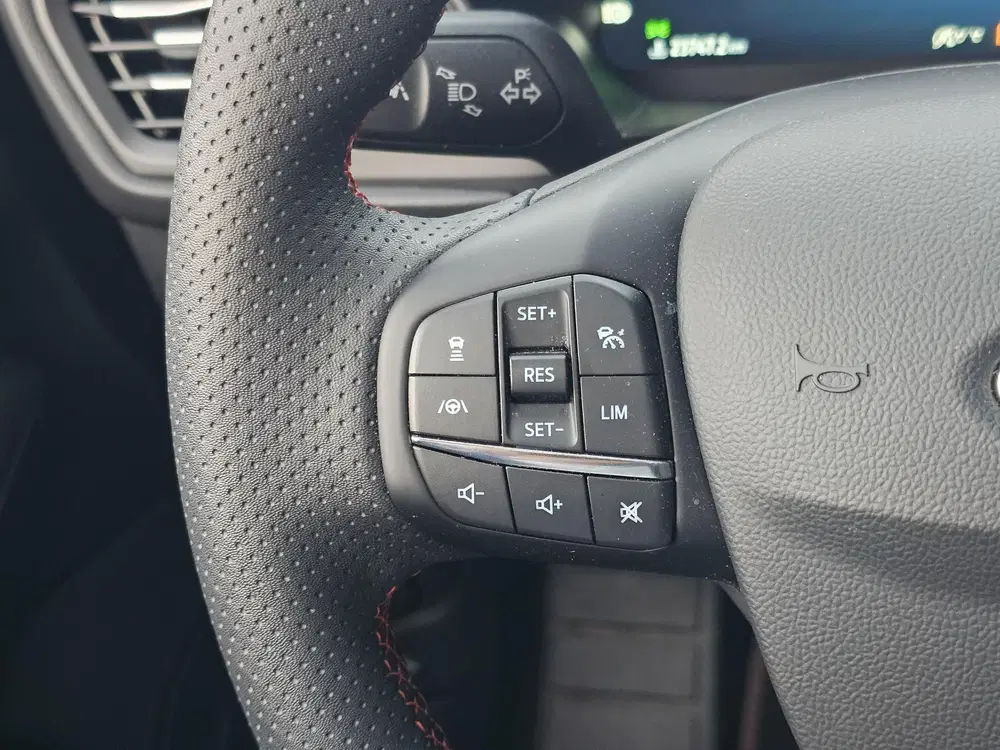 Ford Focus 1.0 EcoBoost Hybrid ST Line X Bellen voor uit 2025, foto 14