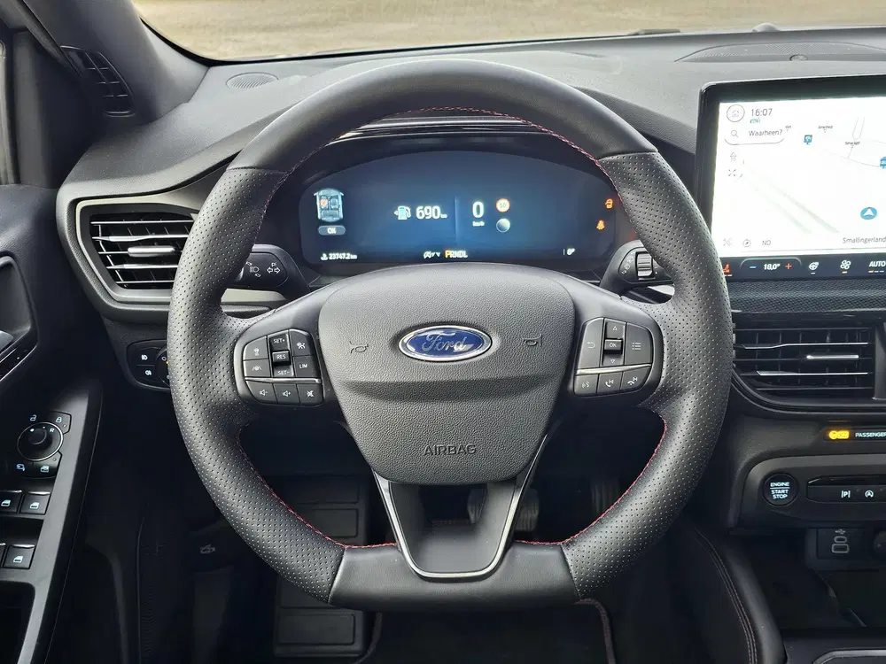 Ford Focus 1.0 EcoBoost Hybrid ST Line X Bellen voor uit 2025, foto 18