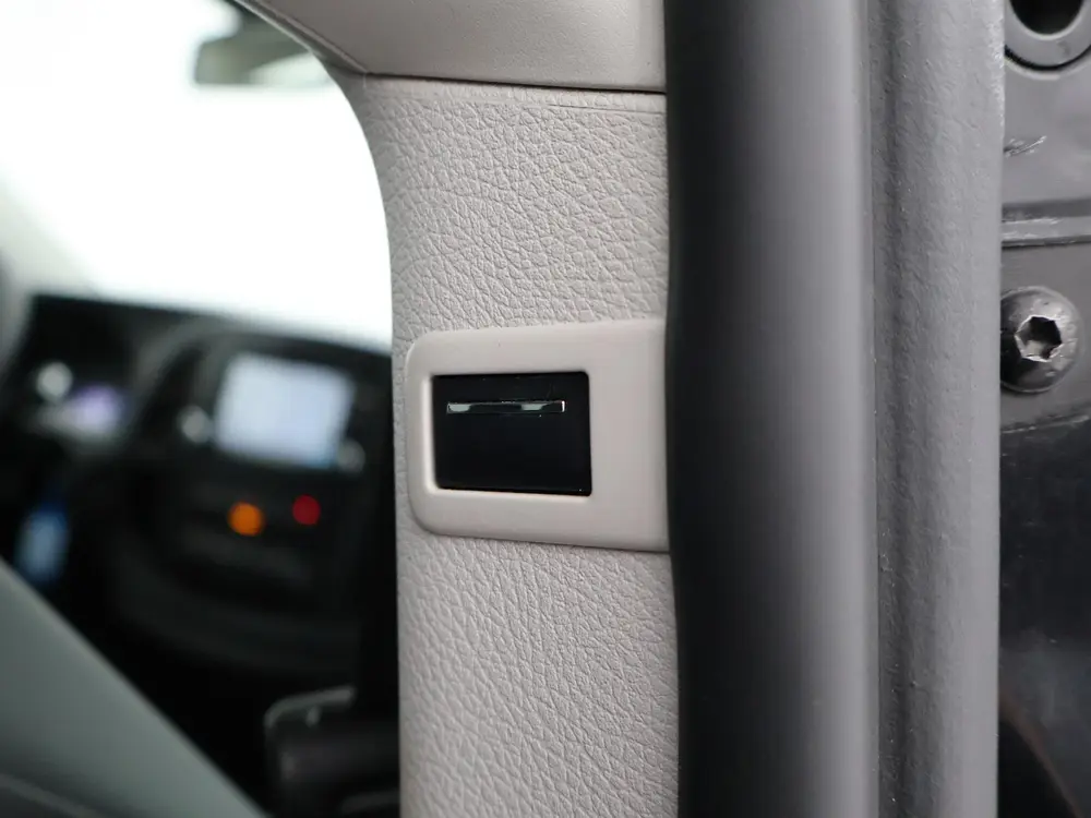 Mercedes-Benz Vito PRO L2 7-PERS. *MARGE* + 2 ELEKTR uit 2019, foto 15