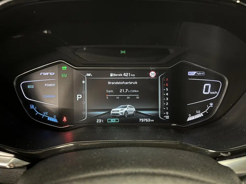 Kia Niro 1.6 GDi Hybrid ExecutiveLine uit 2020, foto 4