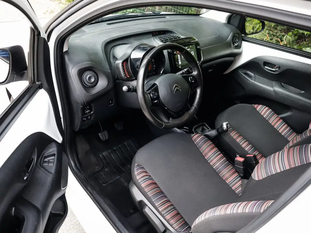 Citroën C1 1.0 VTi Shine 2e-Eig. & Dealer-Onderh BOVA uit 2022, foto 3