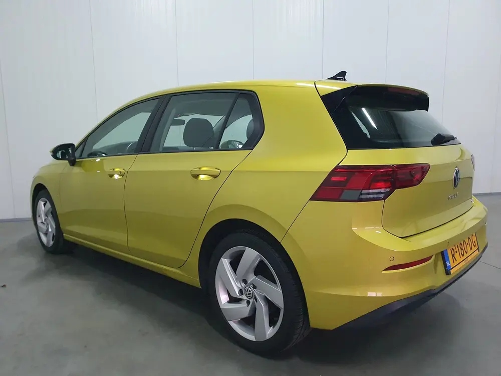 Volkswagen Golf 1.0 eTSI Life Business CARPLAY/CAMERA/DIG.CO uit 2021, foto 17