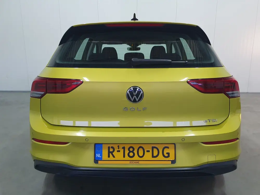 Volkswagen Golf 1.0 eTSI Life Business CARPLAY/CAMERA/DIG.CO uit 2021, foto 18