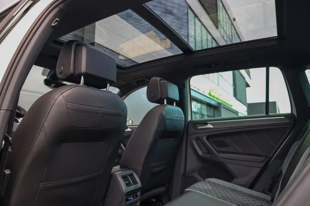 Volkswagen Tiguan 1.4 TSI eHybrid R-Line Business | BTW | PA uit 2024, foto 6
