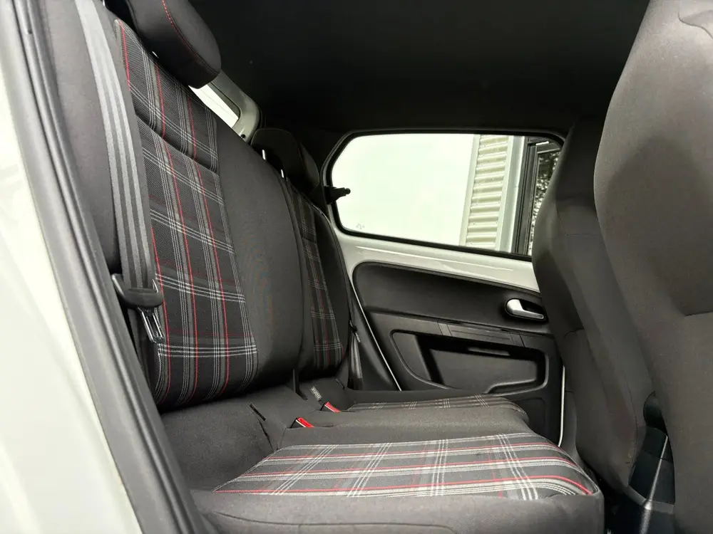 Volkswagen UP! 1.0 TSI GTI 116 PK-5DRS.-BEATS AUDIO-CLIMA-CR uit 2019, foto 14
