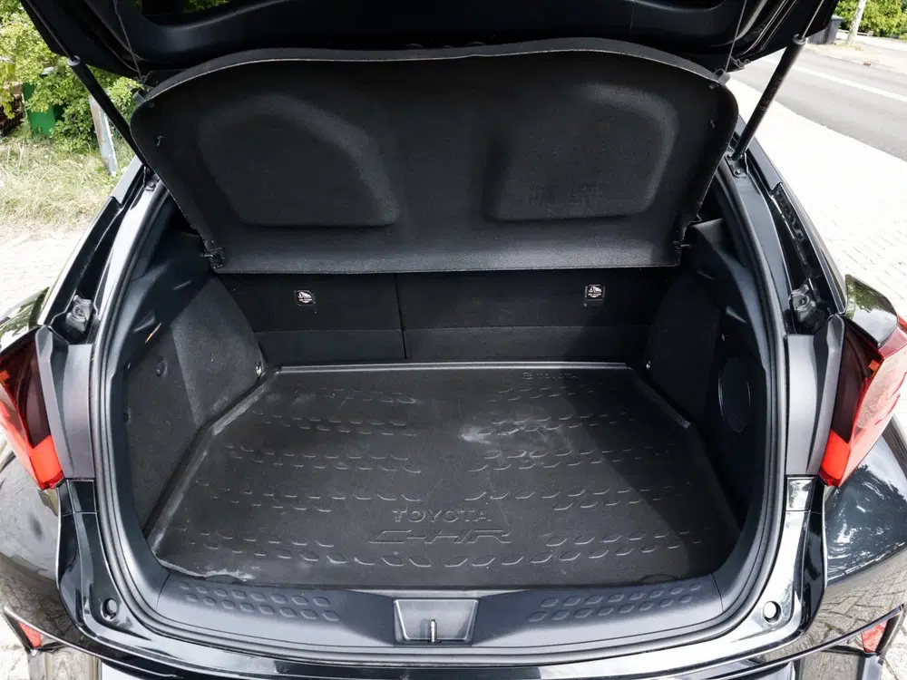 Toyota C-Hr 2.0 Hybrid GR-Sport 1e-Eig. & Dealer-Onder uit 2022, foto 14