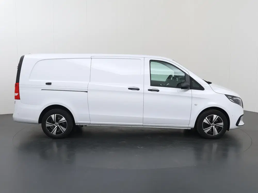 Mercedes-Benz Vito 116 CDI uit 2024, foto 6