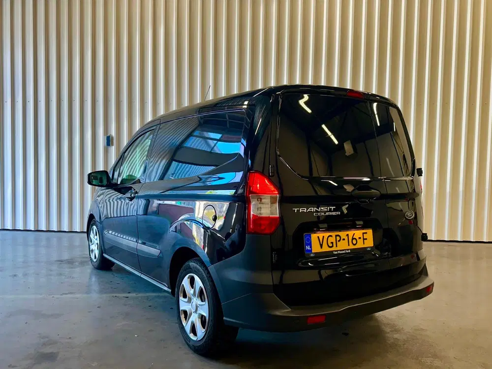 Ford Transit Courier 1.0 Trend Navi uit 2020, foto 16