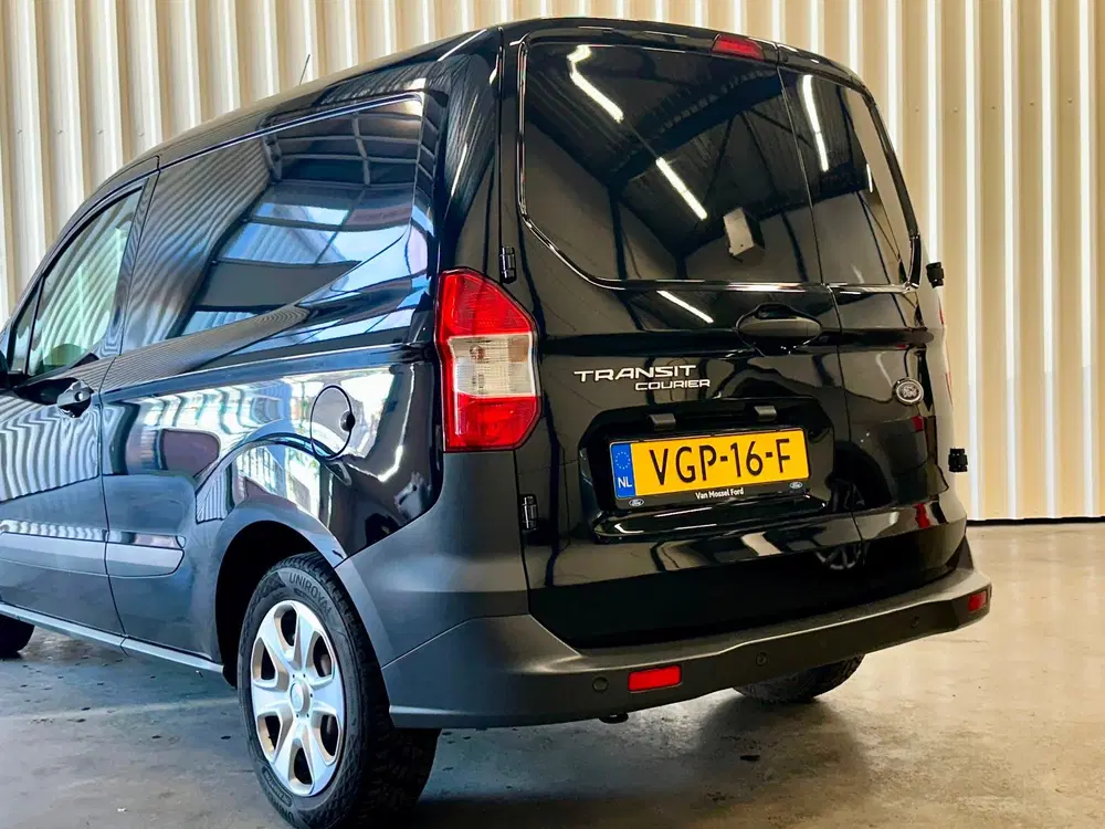 Ford Transit Courier 1.0 Trend Navi uit 2020, foto 17