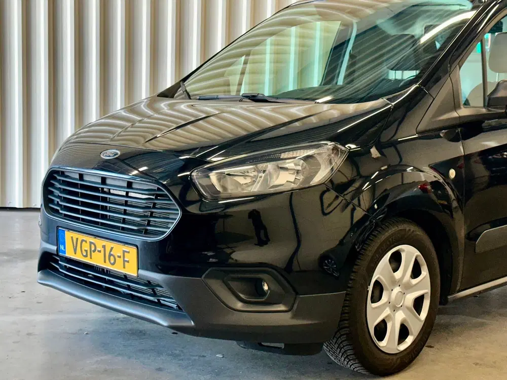 Ford Transit Courier 1.0 Trend Navi uit 2020, foto 2