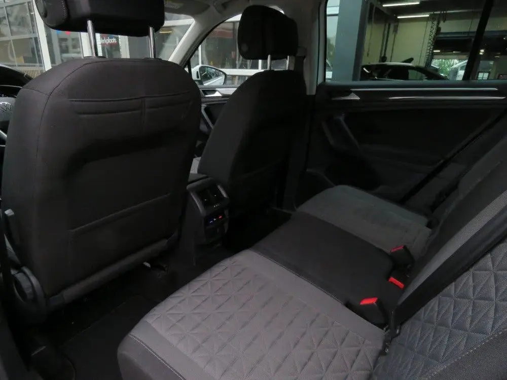 Volkswagen TIGUAN 1.4 TSI 245pk eHybrid / Digitaal dashboard uit 2021, foto 17
