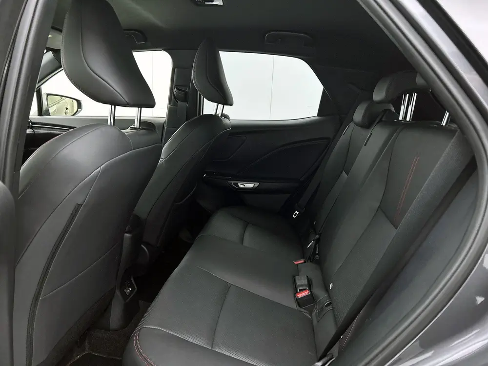 Lexus LBX 1.5 Hybrid Emotion Tech Pack uit 2024, foto 17