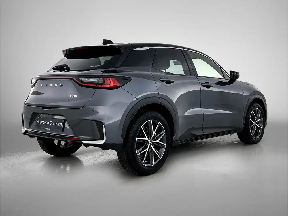 Lexus LBX 1.5 Hybrid Emotion Tech Pack uit 2024, foto 2