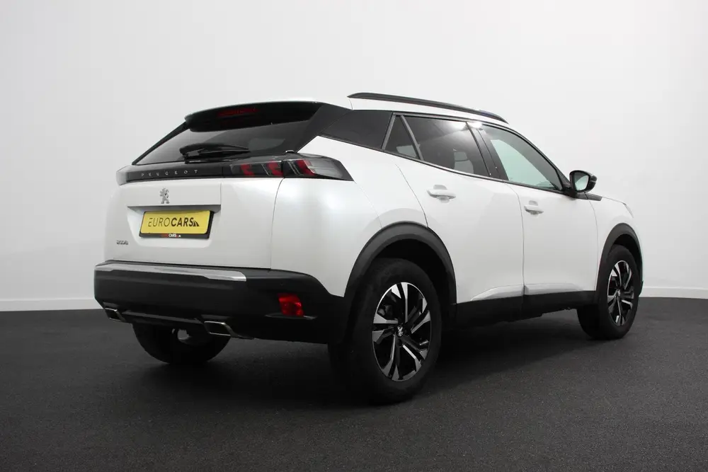 Peugeot 2008 1.2 PureTech 130pk Automaat Allure Navigat uit 2023, foto 4