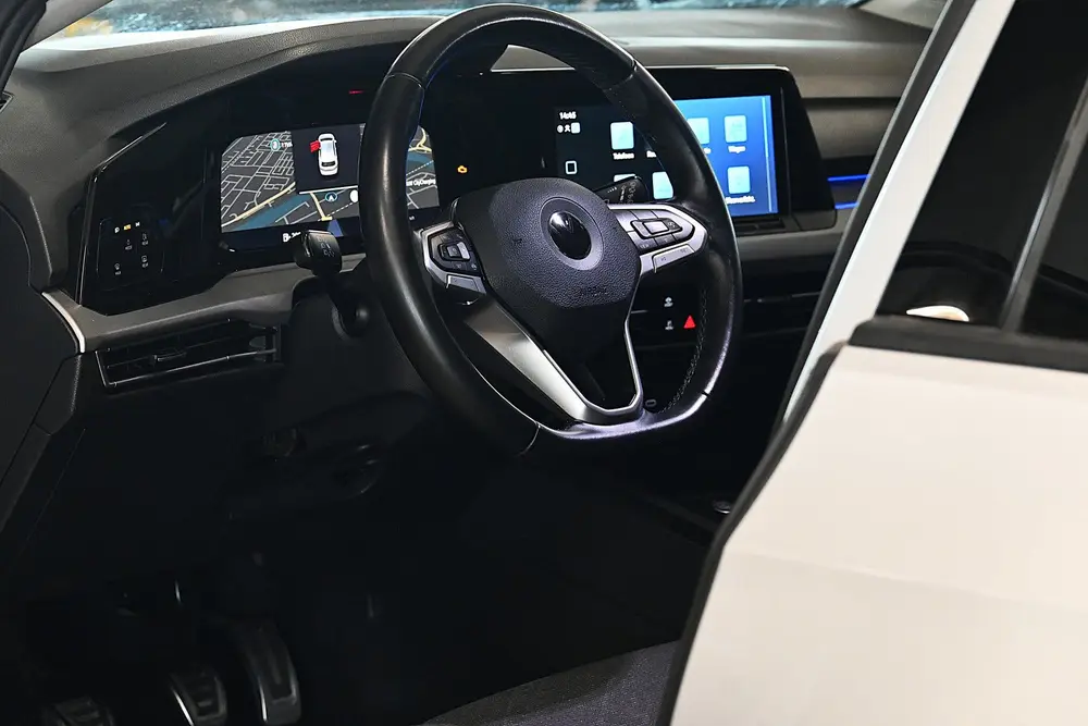 Volkswagen Golf 1.0 TSI Life (bj 2021) uit 2021, foto 18