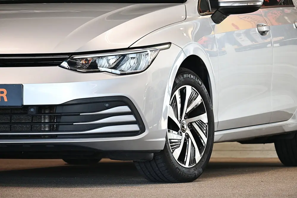 Volkswagen Golf 1.0 TSI Life (bj 2021) uit 2021, foto 3