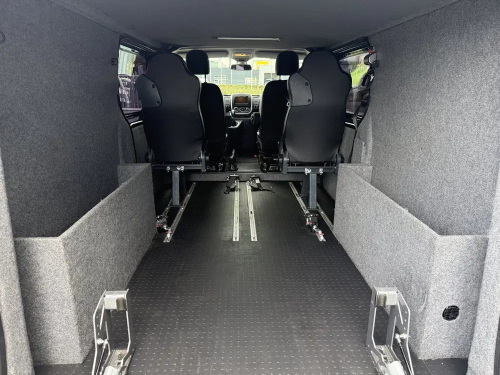 Renault Trafic 2.0 dCi 145 T29 L2H1 Luxe (Mo uit 2021, foto 5