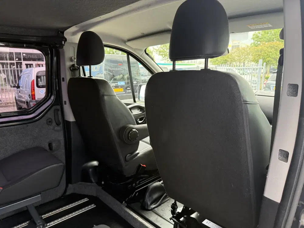 Renault Trafic 2.0 dCi 145 T29 L2H1 Luxe (Mo uit 2021, foto 7