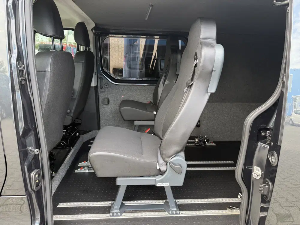 Renault Trafic 2.0 dCi 145 T29 L2H1 Luxe (Mo uit 2021, foto 8