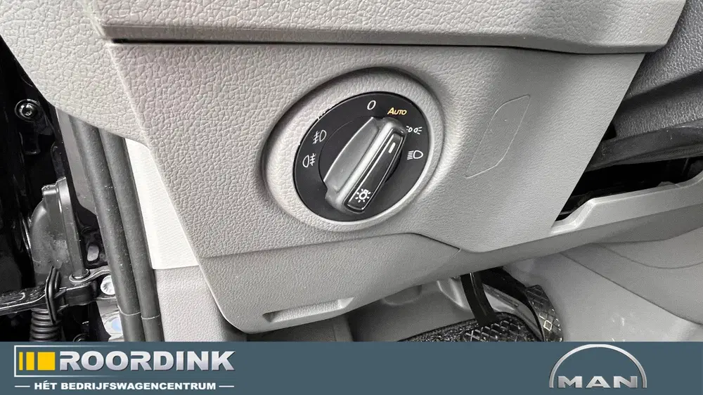 Volkswagen Crafter 140 pk laag dak L3H2 17" LMV uit 2024, foto 12
