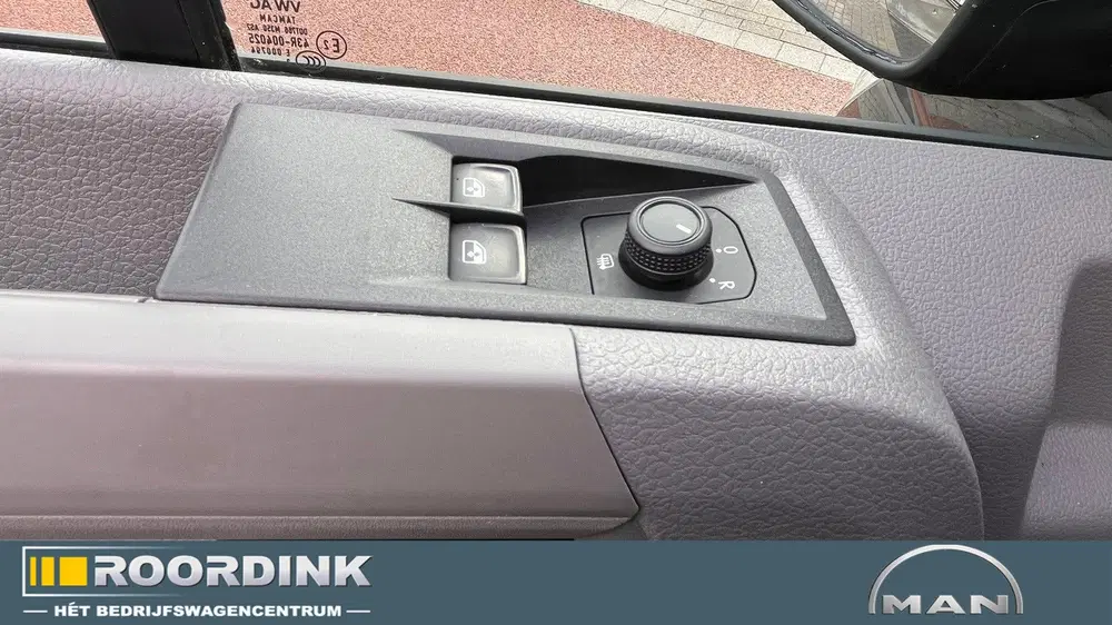 Volkswagen Crafter 140 pk laag dak L3H2 17" LMV uit 2024, foto 13