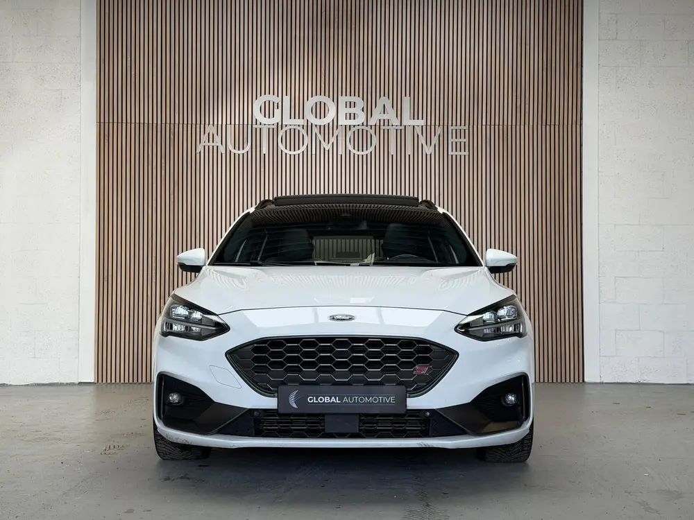 Ford Focus Wagon 2.3 EcoBoost ST-3 - PANO - CAMERA - STUURVE uit 2019, foto 4