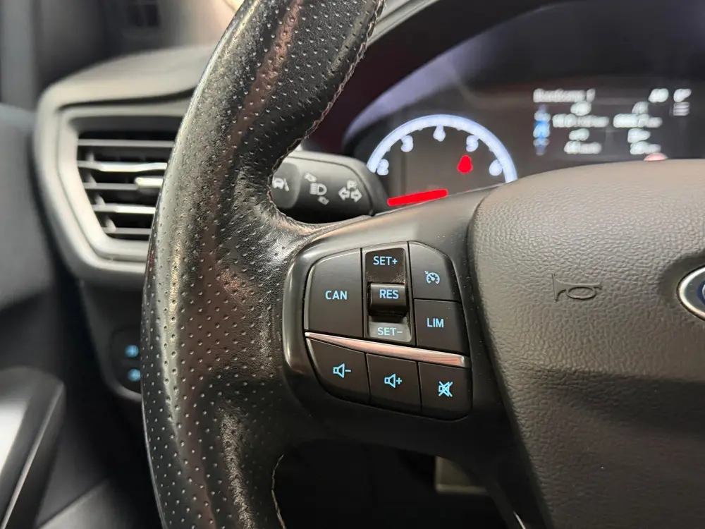Ford Focus Wagon 2.3 EcoBoost ST-3 - PANO - CAMERA - STUURVE uit 2019, foto 7