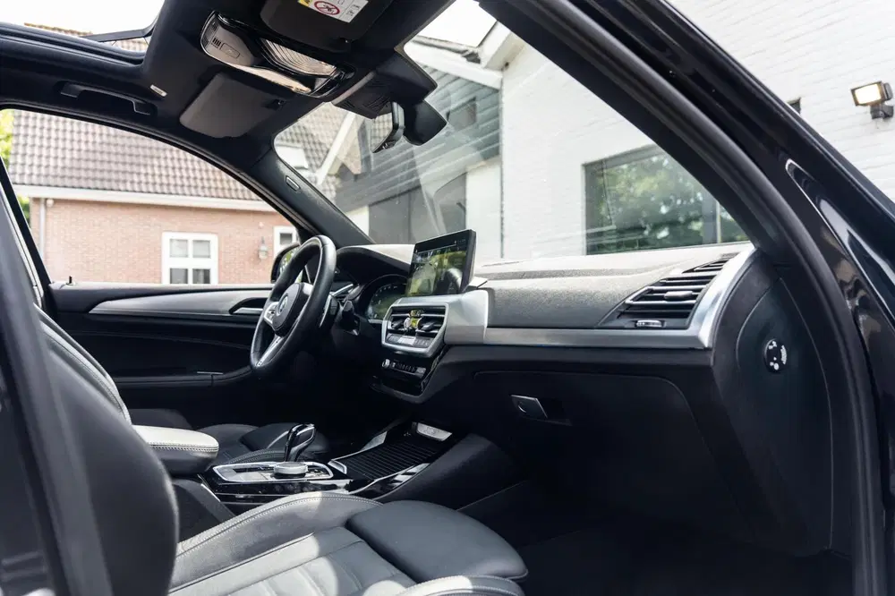 BMW X3 XDrive30e M-sport Carbon Zwart Pano H&K HU uit 2022, foto 17