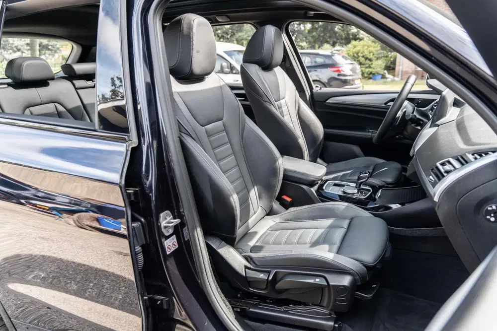 BMW X3 XDrive30e M-sport Carbon Zwart Pano H&K HU uit 2022, foto 19