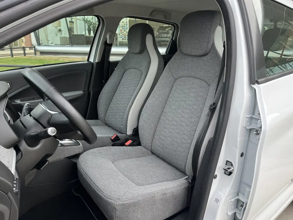 Renault ZOE R135 52 kWh uit 2019, foto 12