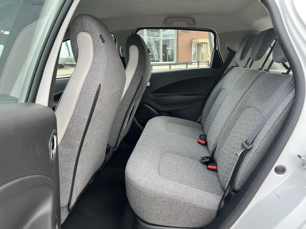 Renault ZOE R135 52 kWh uit 2019, foto 13