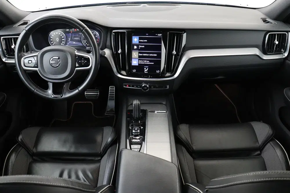 Volvo S60 B3 (M-HYBRID) R-DESIGN -CAMERA uit 2021, foto 4