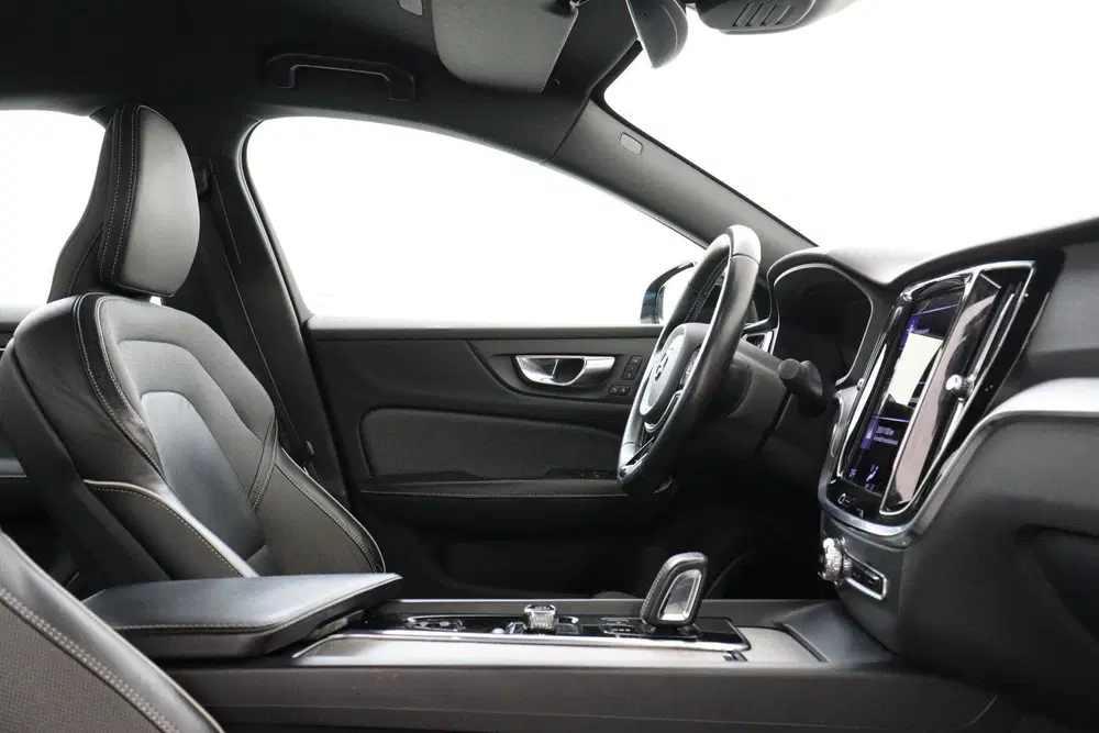 Volvo S60 B3 (M-HYBRID) R-DESIGN -CAMERA uit 2021, foto 8