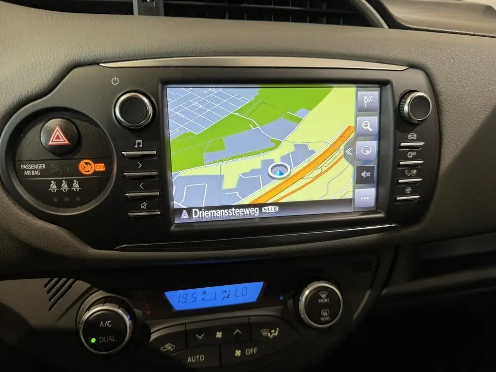 Toyota Yaris 1.5 VVT-i Active (bj 2019, automaat) uit 2019, foto 10