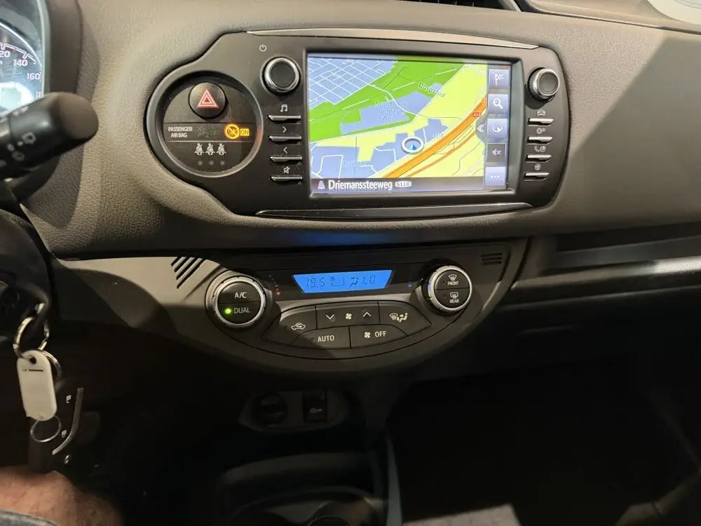 Toyota Yaris 1.5 VVT-i Active (bj 2019, automaat) uit 2019, foto 11