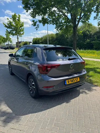 Volkswagen Polo 1.0 TSI 95pk 2022 Grijs uit 2022