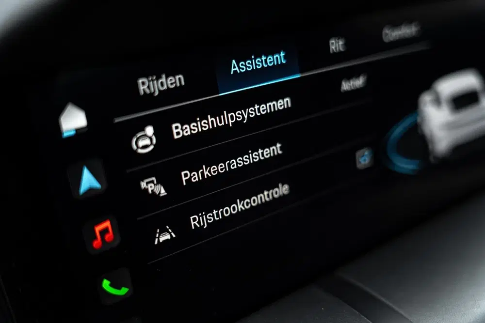 Porsche Taycan Performance Accu Plus uit 2023, foto 11