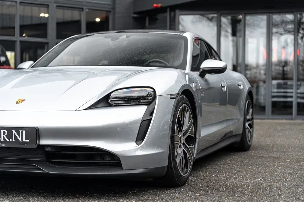 Porsche Taycan Performance Accu Plus uit 2023, foto 17