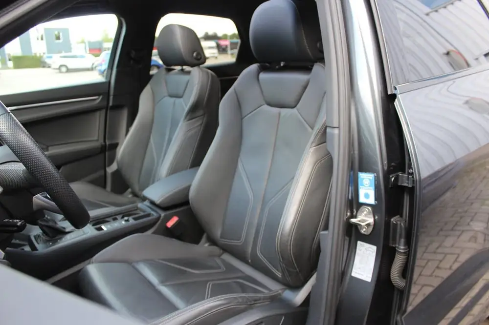 Audi Q3 Sportback 35 TFSI 3x S-line| Panoramadak | Sfeerverl uit 2023, foto 3