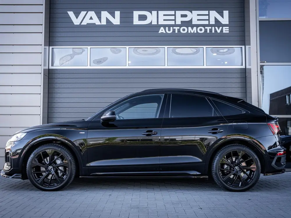 Audi Q5 55 TFSI e S edition Luchtvering uit 2021, foto 9