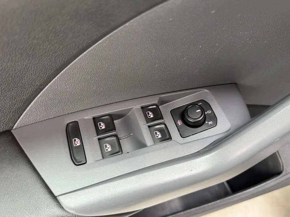 Volkswagen T-Cross 1.0 TSI Life Apple CarPlay/Android Auto | uit 2020, foto 4