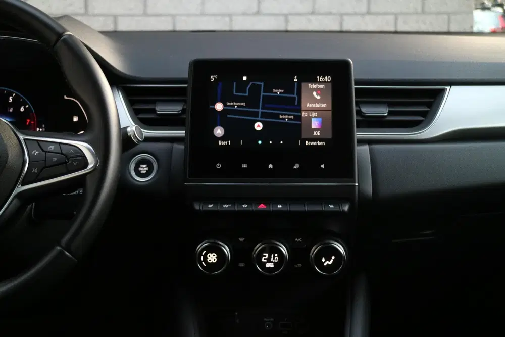 Renault Captur 1.3 TCe 155 Intens uit 2020, foto 12